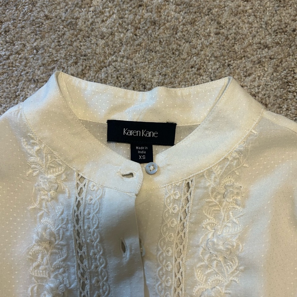 Karen Karen off white embroidered detail top
